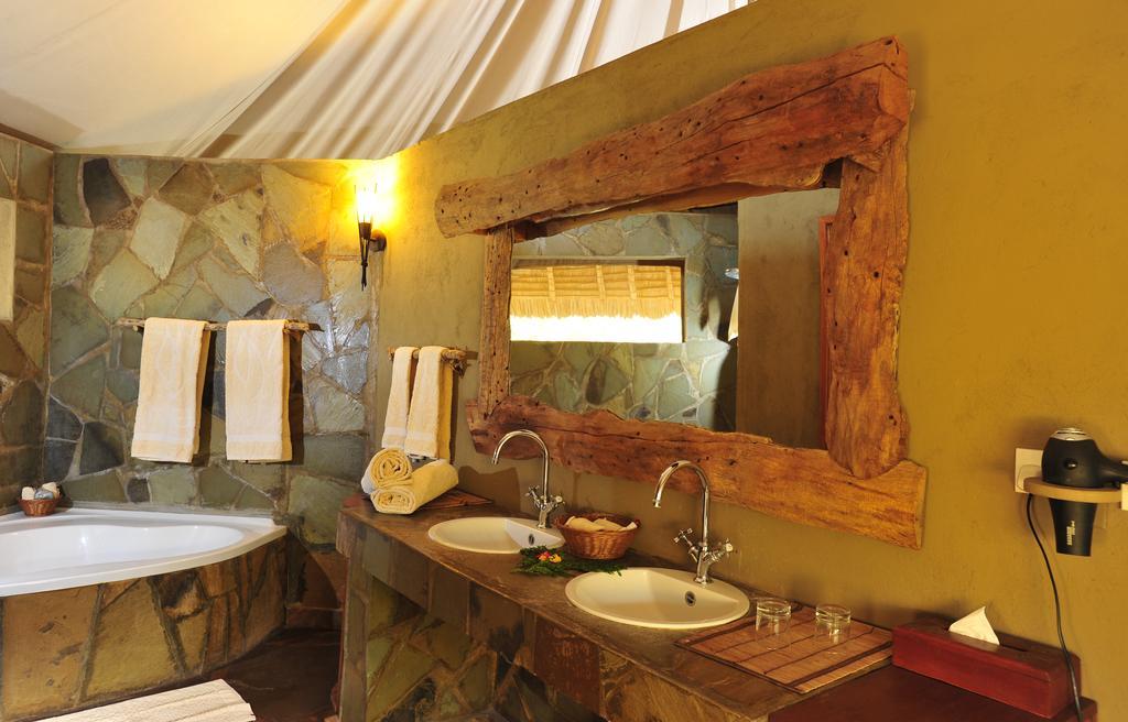 Severin Safari Camp Tsavo West National Park Cameră foto